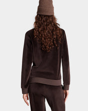 Load image into Gallery viewer, Ny Crest Velour Polo - Chocolate Cream