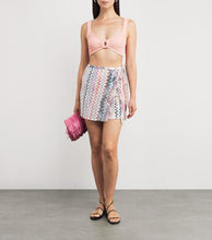 Load image into Gallery viewer, Viscose blend pareo mini skirt Multicolor on model