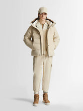 Load image into Gallery viewer, Atila Velvet Coat - Desert