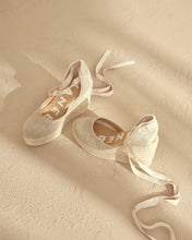 Load image into Gallery viewer, Organic Hemp Low Wedge Espadrilles - Natural