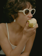 Load image into Gallery viewer, Frame N.05 - Sunglasses - Cream Gold