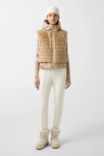 Load image into Gallery viewer, Yumi-D Outdoor Vests - Beige 770