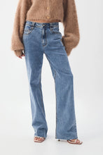 Load image into Gallery viewer, Juno Bootleg Jeans  - Coastal Wash
