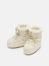Load image into Gallery viewer, Icon Low Cream Fleece Boots
