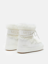 Load image into Gallery viewer, Ltrack Low White Faux-Fur Boots
