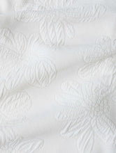 Load image into Gallery viewer, Everlasting Balconette  - Camellia
