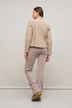 Load image into Gallery viewer, Claramulti-Iq  -  Cashmere
