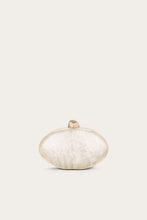 Load image into Gallery viewer, Eviana Clutch  - Ivory
