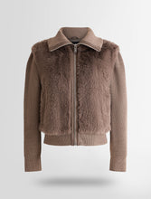Load image into Gallery viewer, PIAGAEN - Womens Jacket - Falcon
