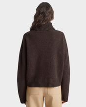 Load image into Gallery viewer, Src Wool Turtleneck - Chocolate
