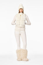 Load image into Gallery viewer, Chic Bodywarmer Faux  - Cream

