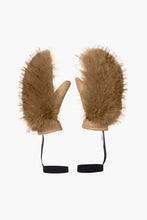 Load image into Gallery viewer, Hill Mittens  - Caramello

