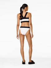 Load image into Gallery viewer, Plonge Bikini Top  - White
