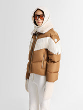 Load image into Gallery viewer, FRININA Jacket Foxtrot
