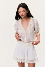 Load image into Gallery viewer, Maurelle Top - Ivory

