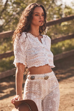 Load image into Gallery viewer, Nerissa Top - White

