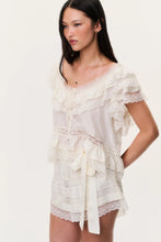 Load image into Gallery viewer, Emanuela Shorts - Ivory
