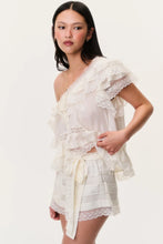 Load image into Gallery viewer, Emanuela Shorts - Ivory
