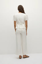 Load image into Gallery viewer, Audrey Vest  - White
