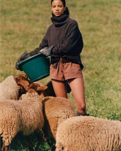 Load image into Gallery viewer, Src Wool Turtleneck - Chocolate
