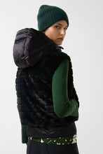 Load image into Gallery viewer, Yumi-D Outdoor Vests - Black 026
