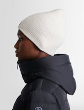 Load image into Gallery viewer, Softy III - Neige
