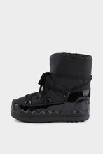 Load image into Gallery viewer, Trois Vallees 22 - Black
