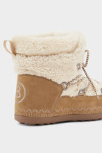 Load image into Gallery viewer, Trois Vallﾃｩes 15A - Beige
