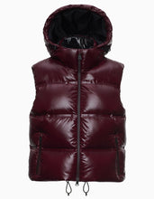 Load image into Gallery viewer, Women Snowbird Vest - Bordeaux
