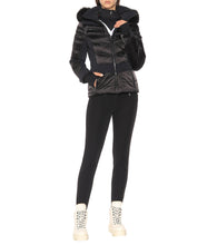 Load image into Gallery viewer, Maria fur-trimmed technical Ski Jacket 窶・Black
