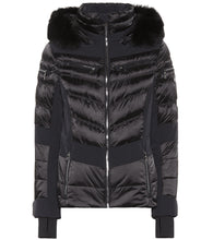Load image into Gallery viewer, Maria fur-trimmed technical Ski Jacket 窶・Black
